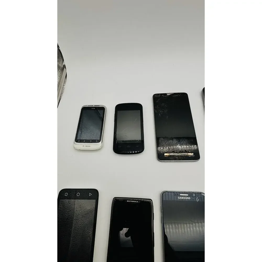 Lot of 23 Cell Phones Untested, for Parts or Repair Assorted Apple Samsung
